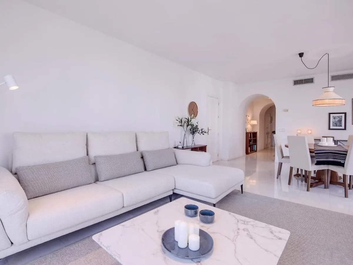 Precioso Apartamento En Las Gaviotas Marbella