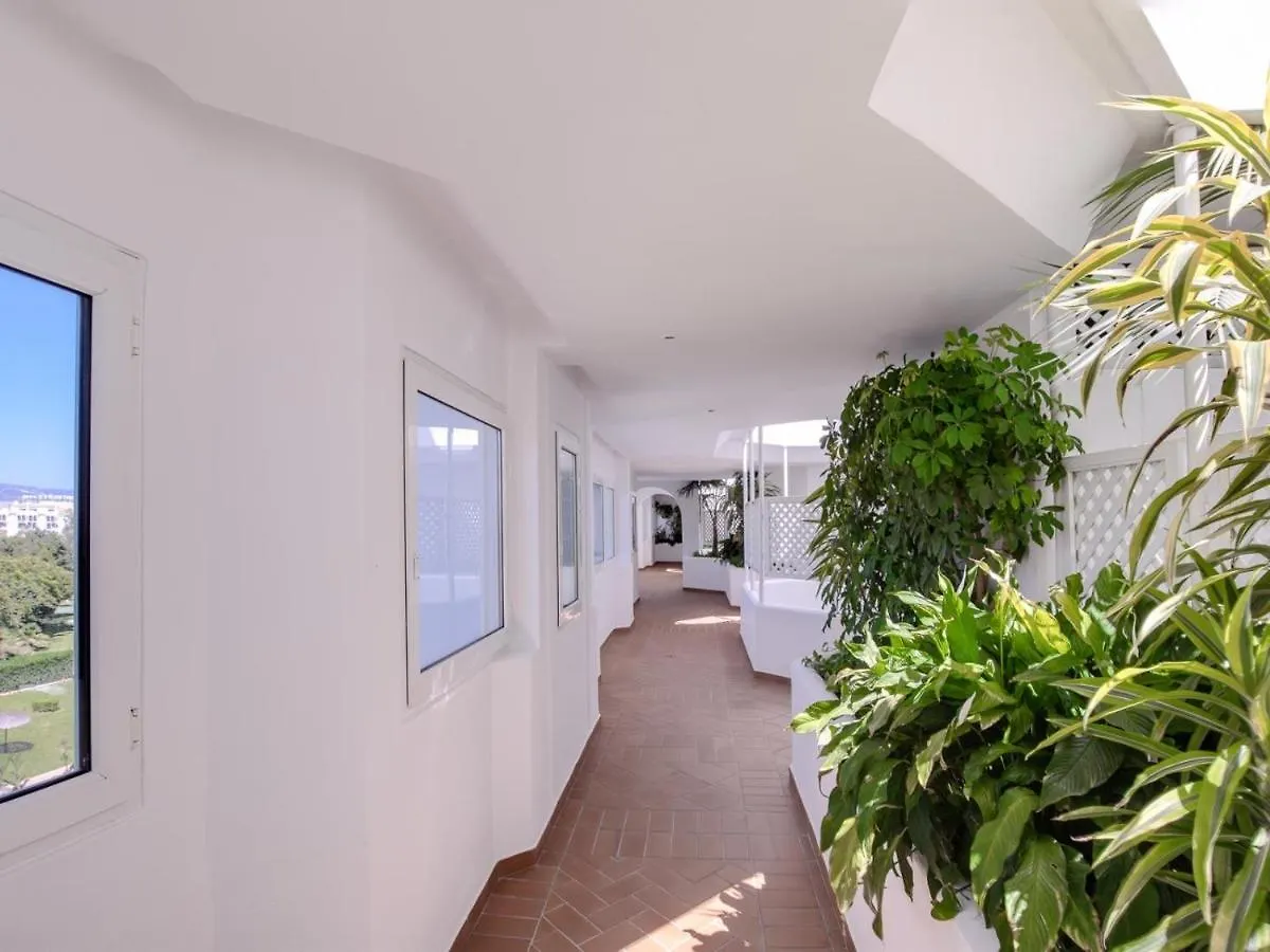 Appartement Precioso Apartamento En Las Gaviotas Marbella Spanje